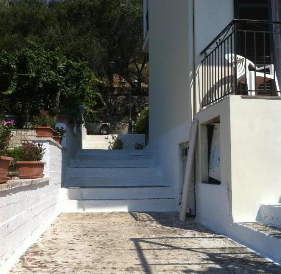 Dimitrakis Apartments