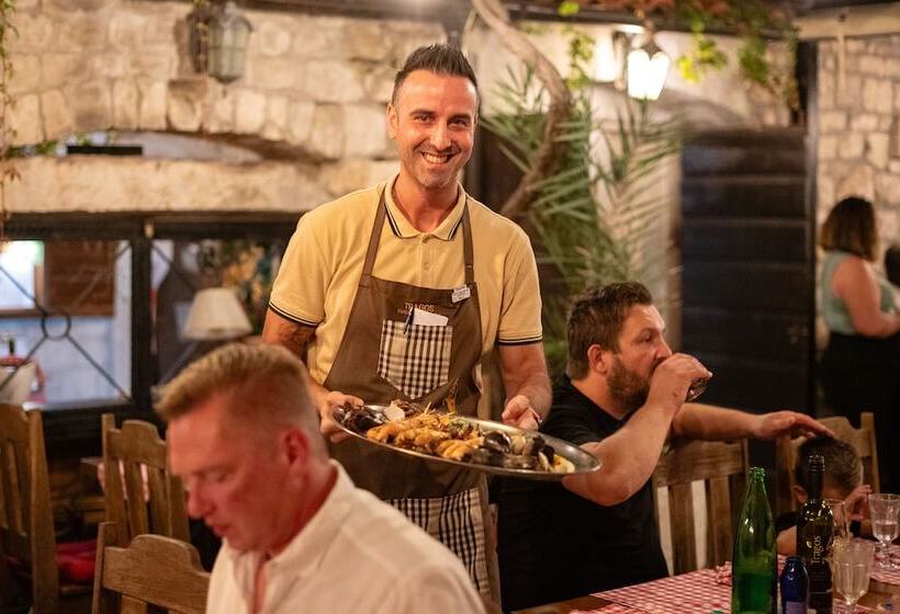 Heritage Hotel Tragos