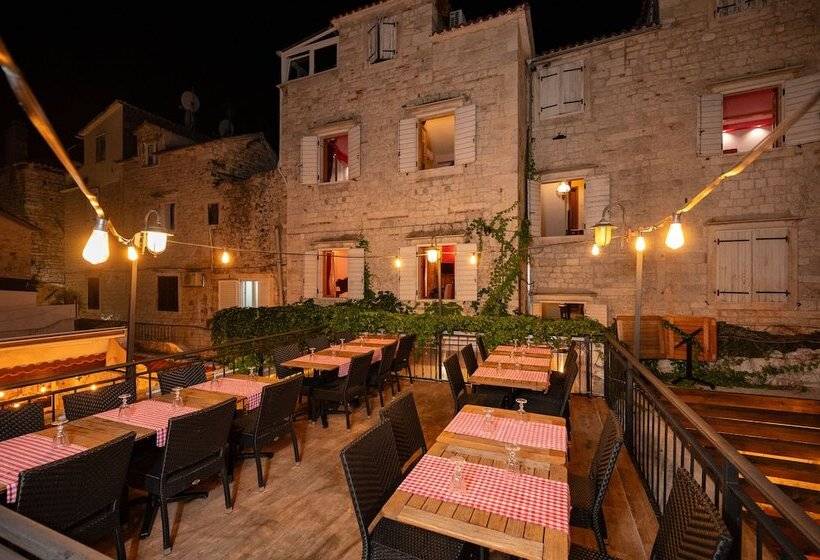 Heritage Hotel Tragos