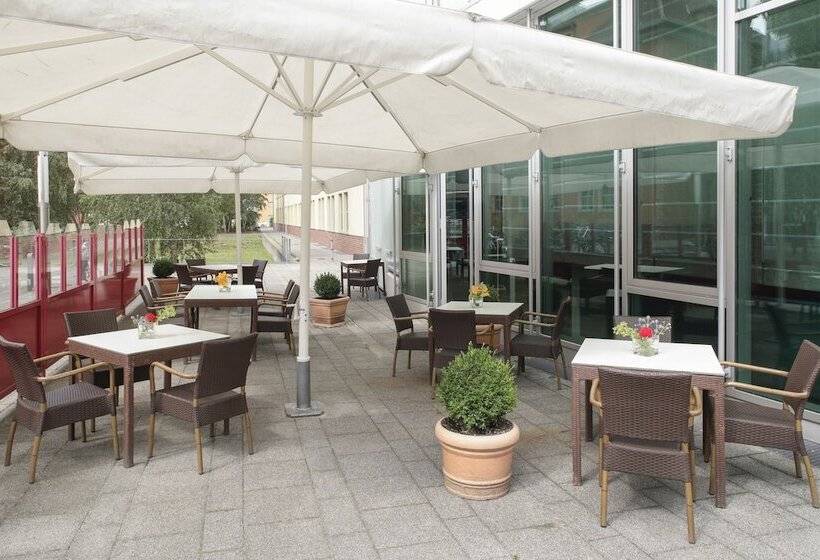 Airporthotel Berlin Adlershof