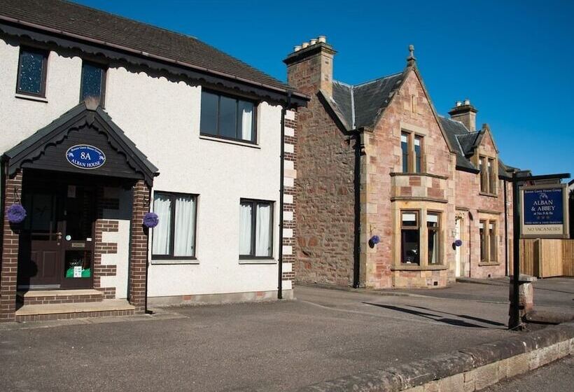 فندق Alban And Abbey House