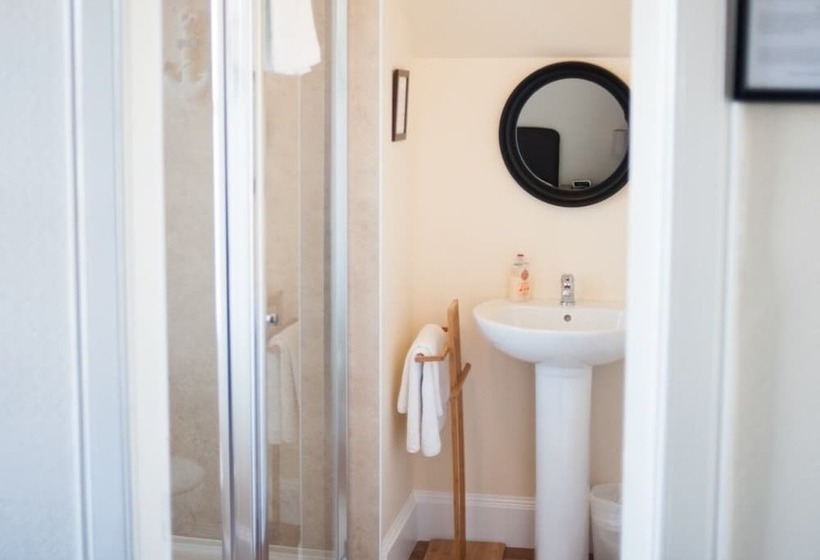 فندق Alban And Abbey House