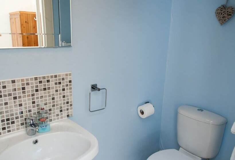 فندق Alban And Abbey House