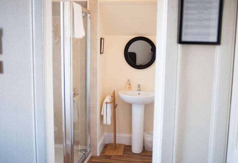 فندق Alban And Abbey House