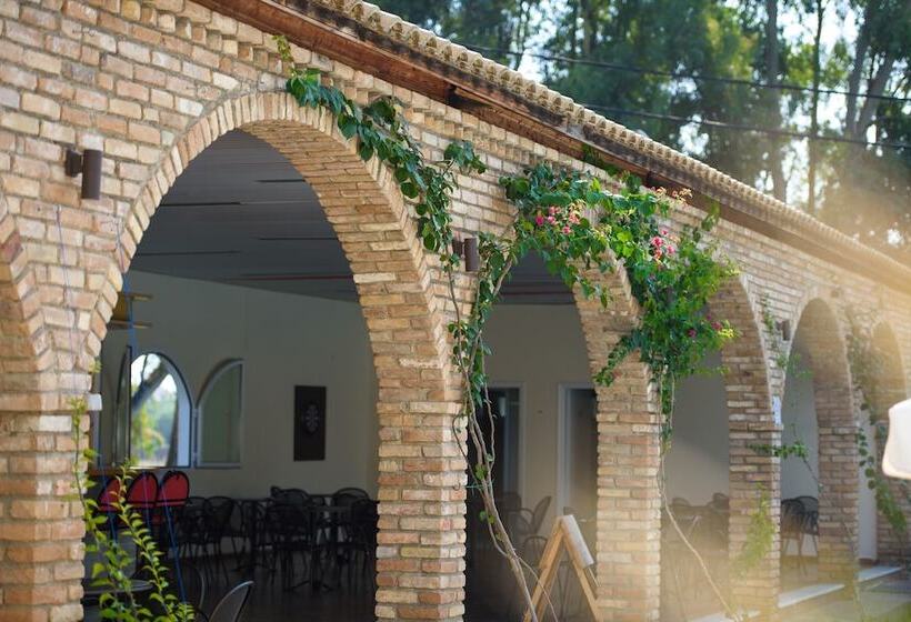 בית מלון כפרי Amalia