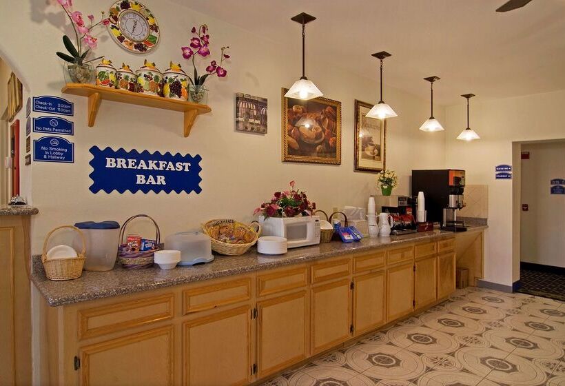 호텔 Americas Best Value Inn And Suites Bush International Airport