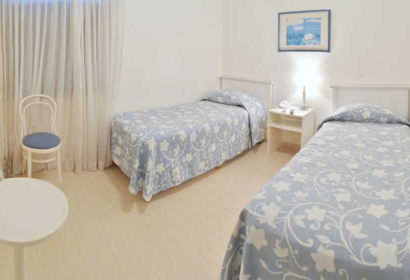 בית מלון כפרי Aqua