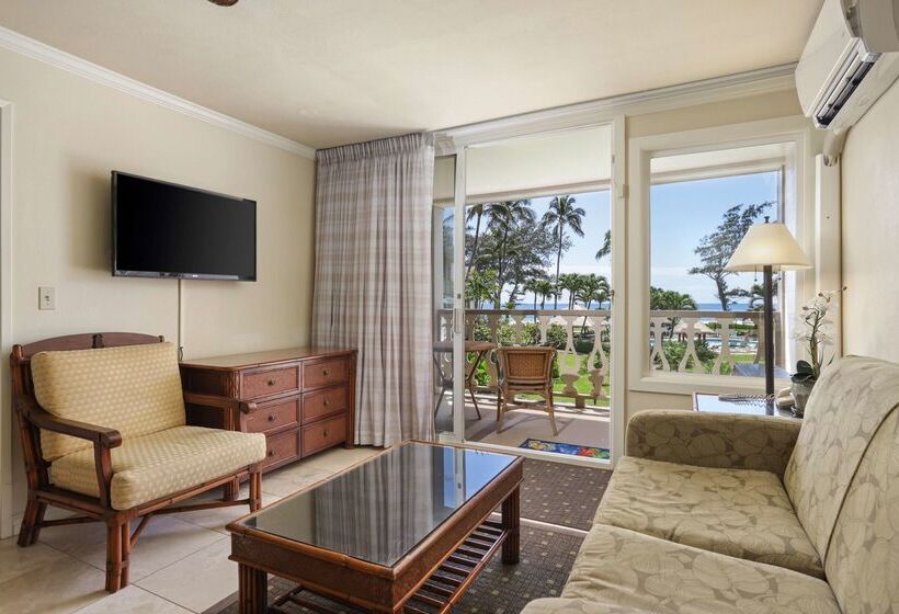 Отель Aston Islander On The Beach