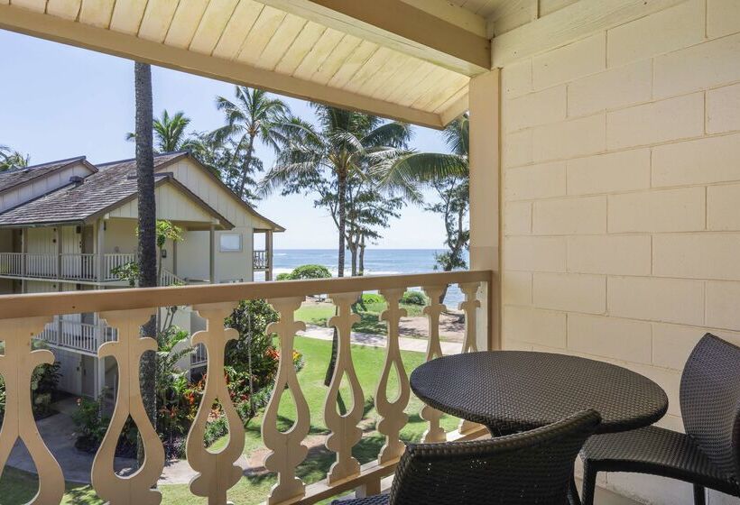 Отель Aston Islander On The Beach