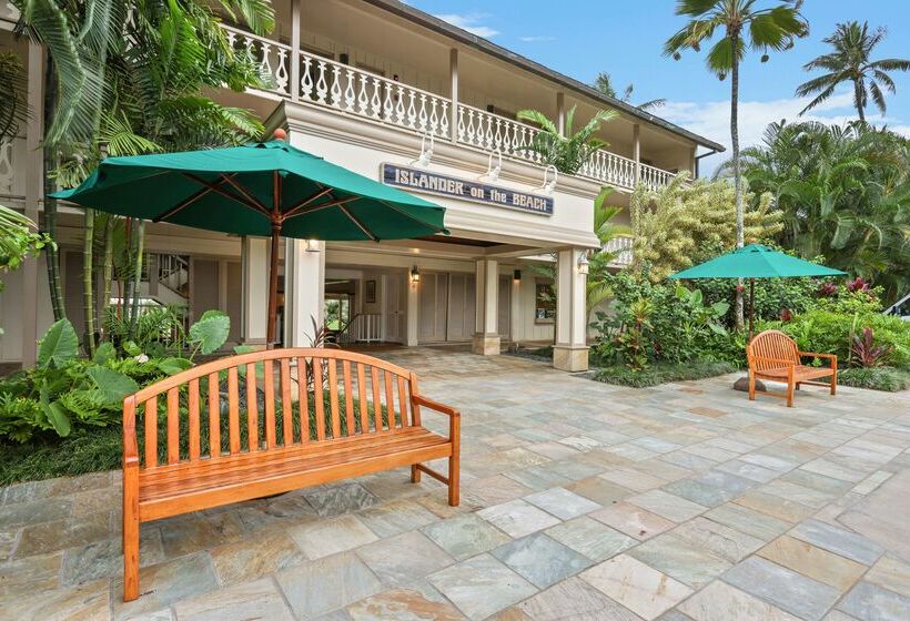 Отель Aston Islander On The Beach