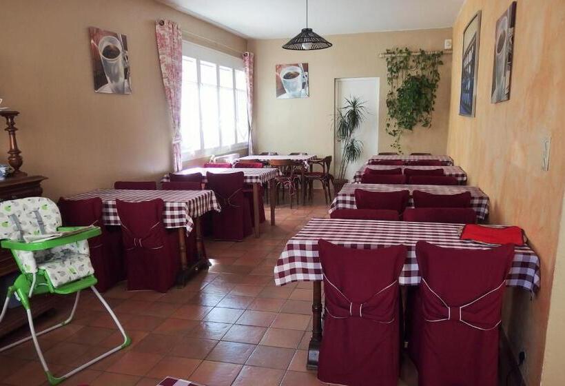 酒店 Au Saint Roch   Hôtel Et Jardin