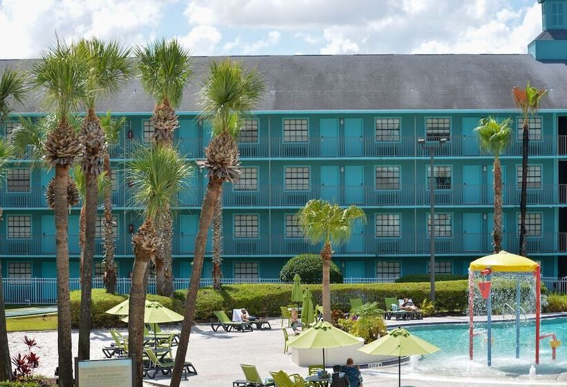 هتل Avanti International Resort