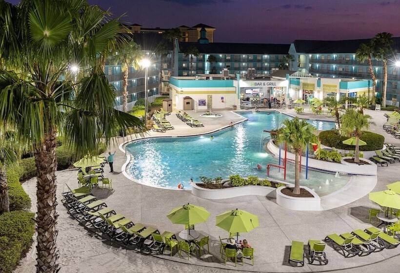 هتل Avanti International Resort