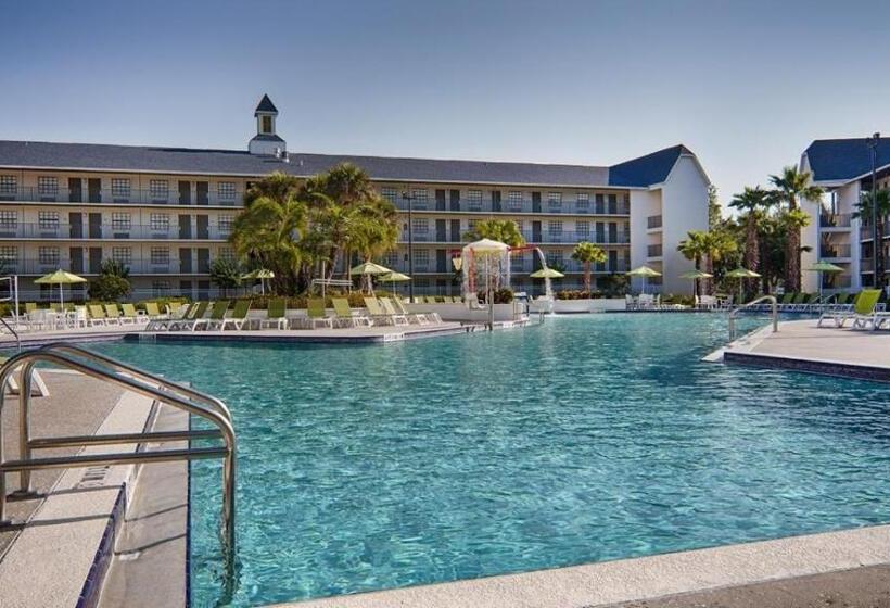 هتل Avanti International Resort