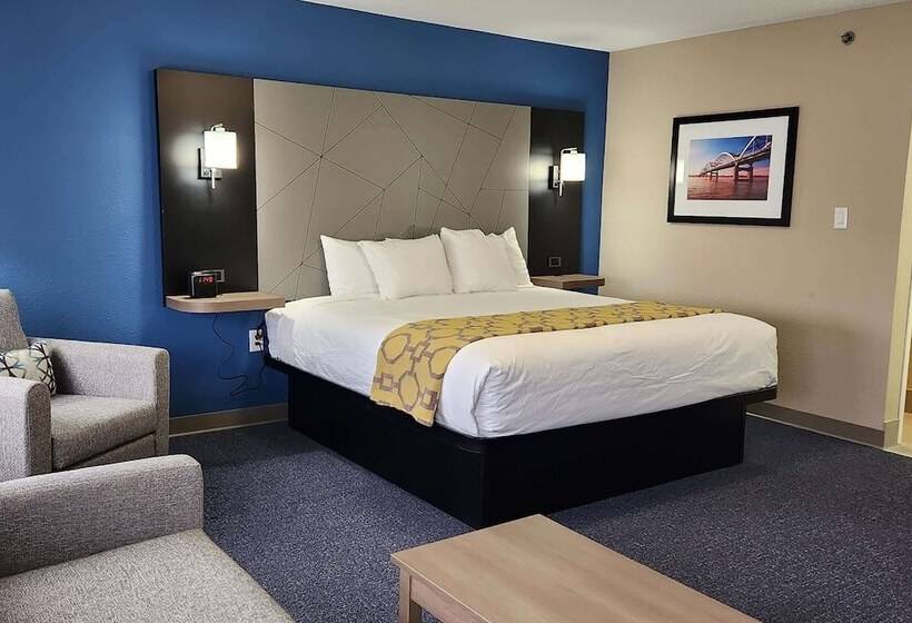 Отель Baymont By Wyndham Davenport