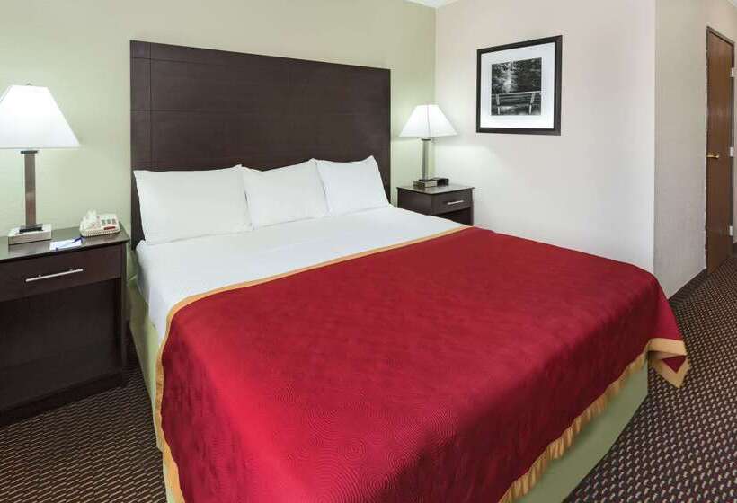 فندق Baymont By Wyndham Beloit