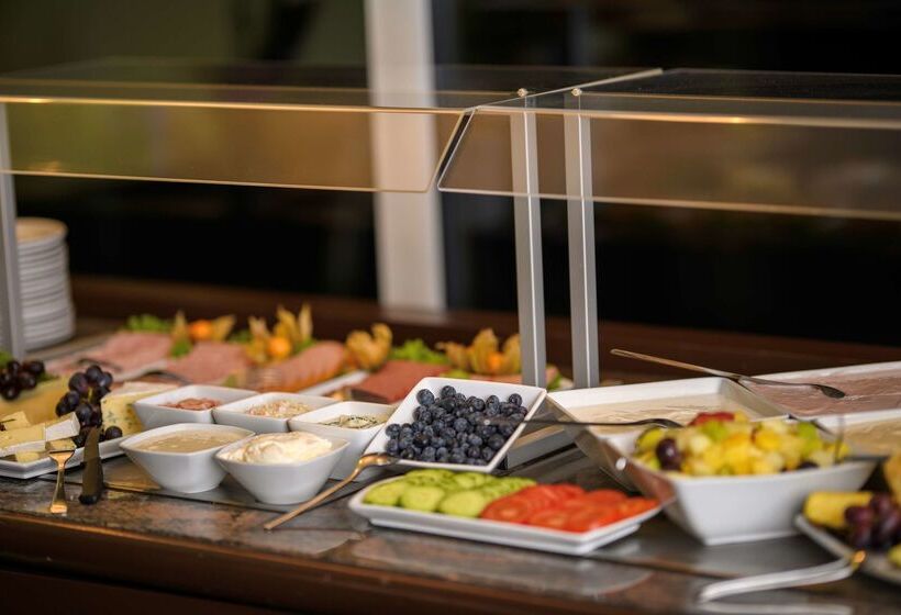 Отель Berlin Mitte By Campanile