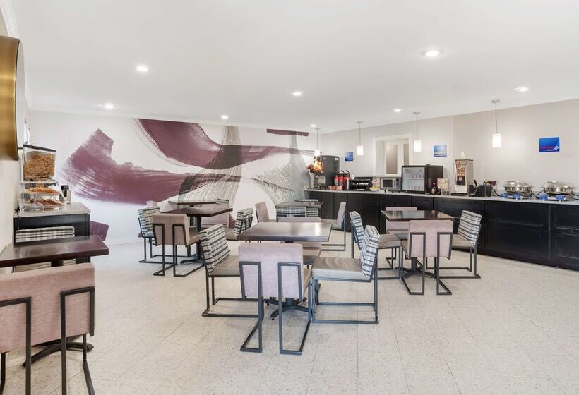 فندق Best Western Bayou Inn