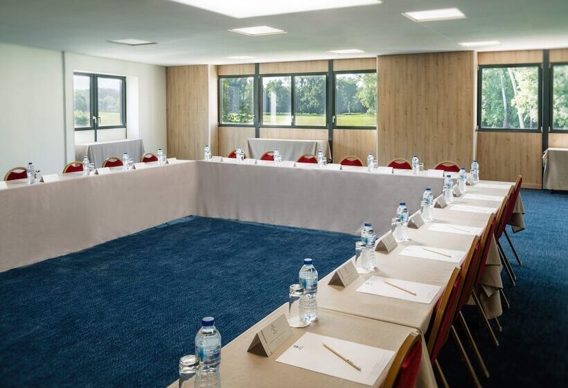 ホテル Domaine De Charmeil