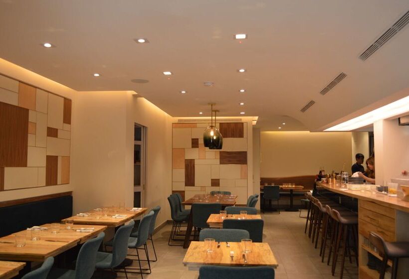 فندق Best Western Plus Hospitality House Suites