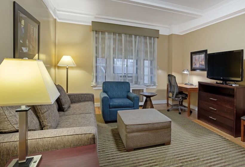 فندق Best Western Plus Hospitality House Suites