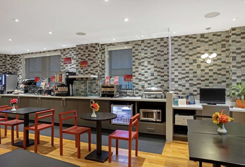 فندق Best Western Plus Hospitality House Suites