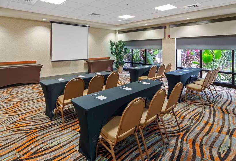 Best Western Plus Kendall Hotel & Suites