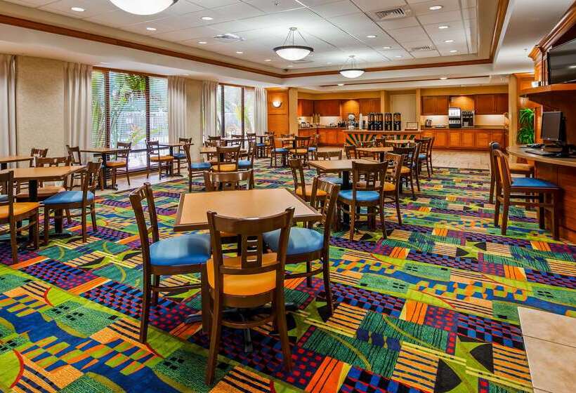 Best Western Plus Kendall Hotel & Suites
