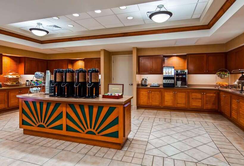 Best Western Plus Kendall Hotel & Suites