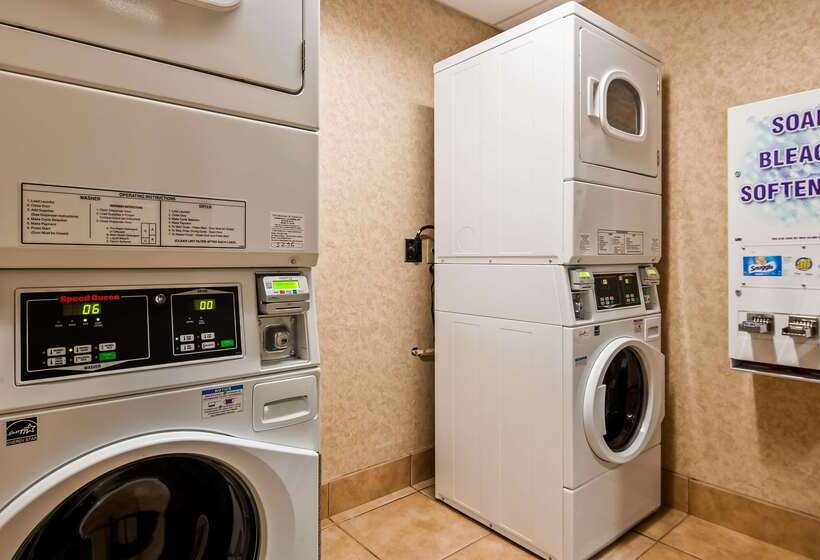 Best Western Plus Kendall Hotel & Suites