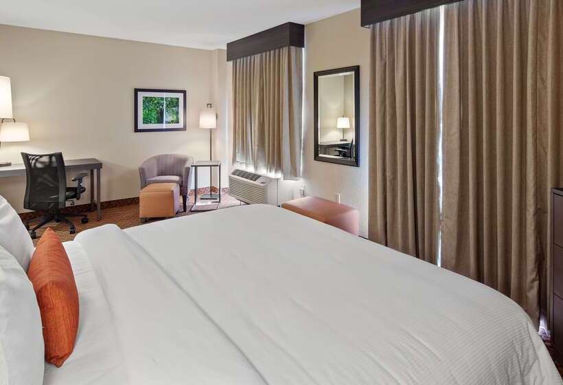 Best Western Plus Kendall Hotel & Suites