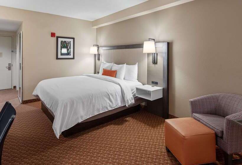 Best Western Plus Kendall Hotel & Suites