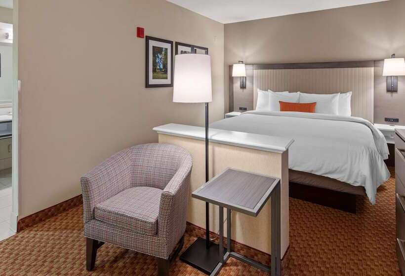 Best Western Plus Kendall Hotel & Suites