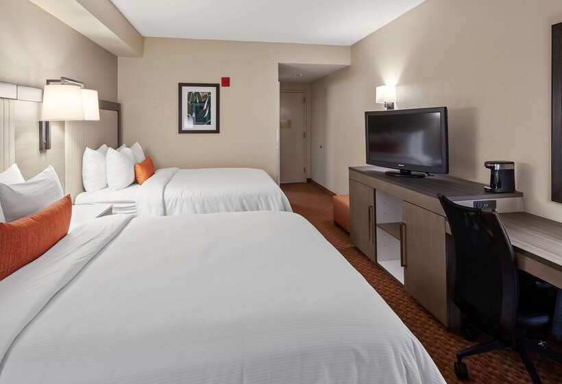 Best Western Plus Kendall Hotel & Suites