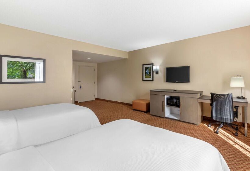 Best Western Plus Kendall Hotel & Suites