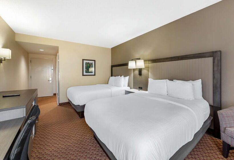 Best Western Plus Kendall Hotel & Suites