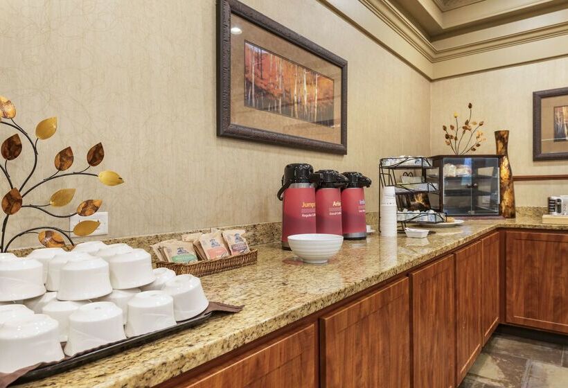 酒店 Best Western Plus Ramkota