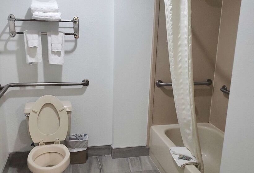 فندق Quality Inn Jacksonville   Orange Park Near Naval Air Station