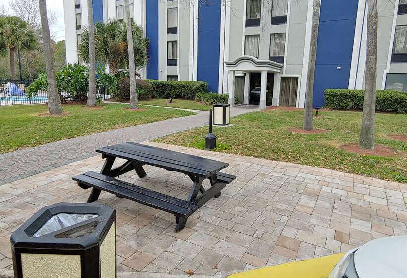فندق Quality Inn Jacksonville   Orange Park Near Naval Air Station