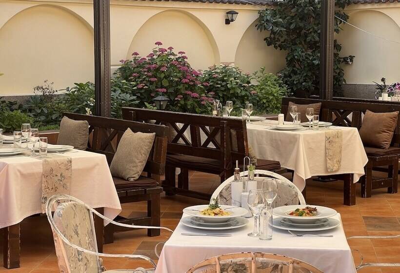 酒店 Bistra & Galina