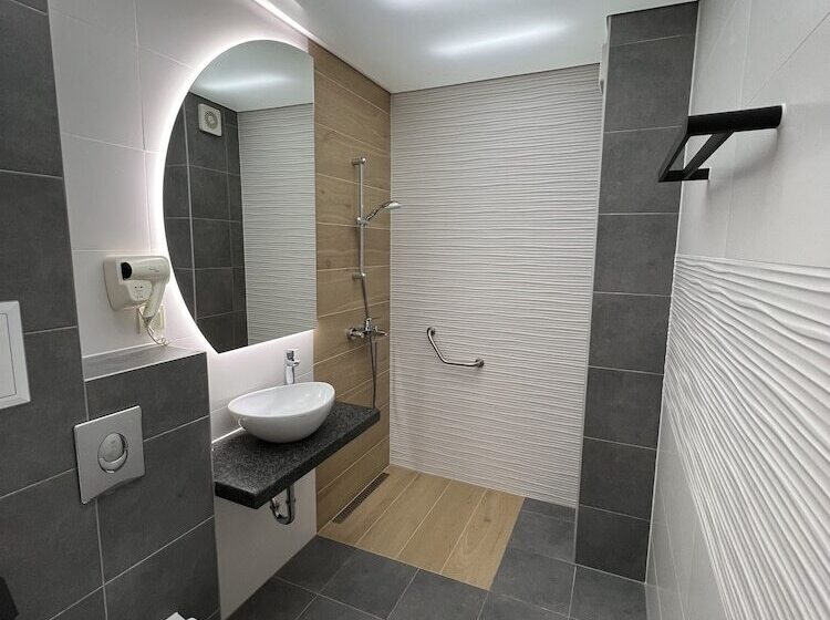 酒店 Bistra & Galina