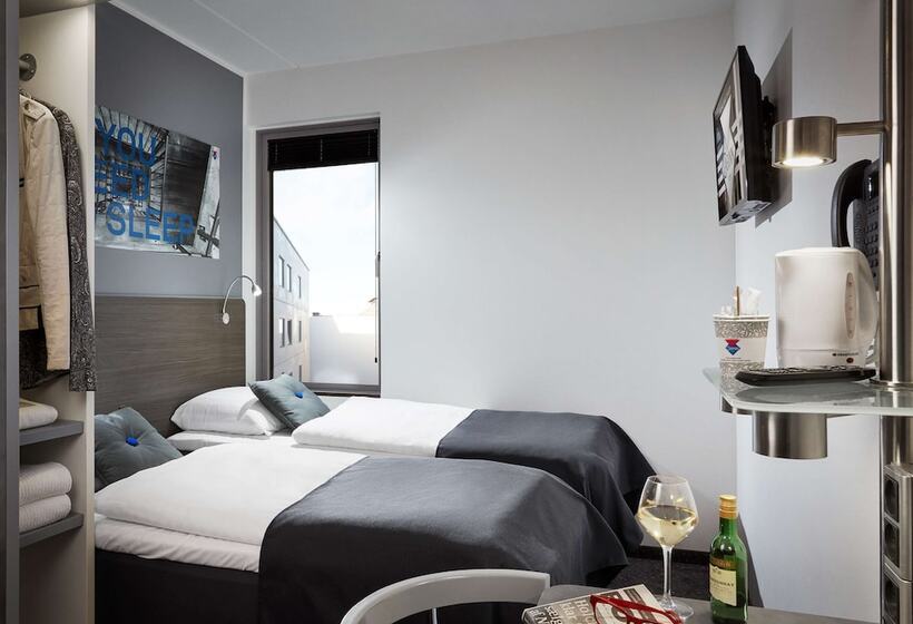 هتل Cabinn Aarhus