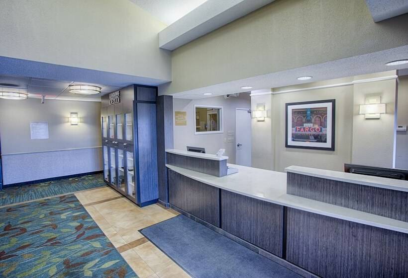 בית מלון כפרי Candlewood Suites Fargo North Dakota State University, An Ihg