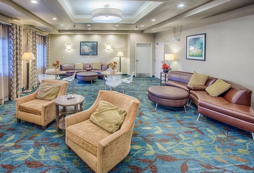 בית מלון כפרי Candlewood Suites Fargo North Dakota State University, An Ihg