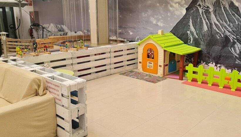 هتل Ciudad De Corella