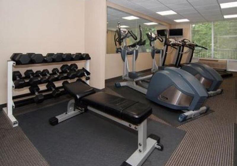 Clarion Hotel & Suites Hamden New Haven