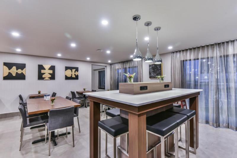 酒店 Comfort Inn Airport Dorval