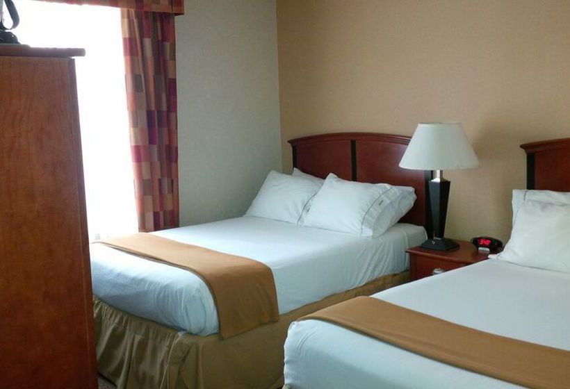 هتل Red Lion Inn and Suites Brooklyn