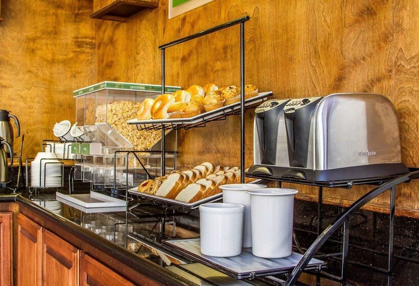 בית מלון כפרי Comfort Inn Modesto