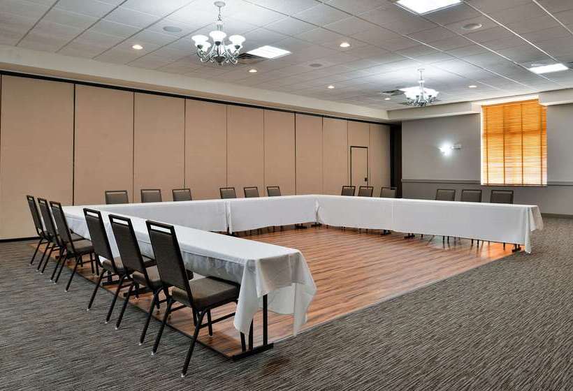 فندق Comfort Inn & Suites Madison North